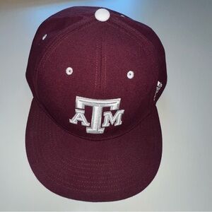 Adidas Texas A&M University Maroon Size 7 3/4 Fitted Baseball Hat
